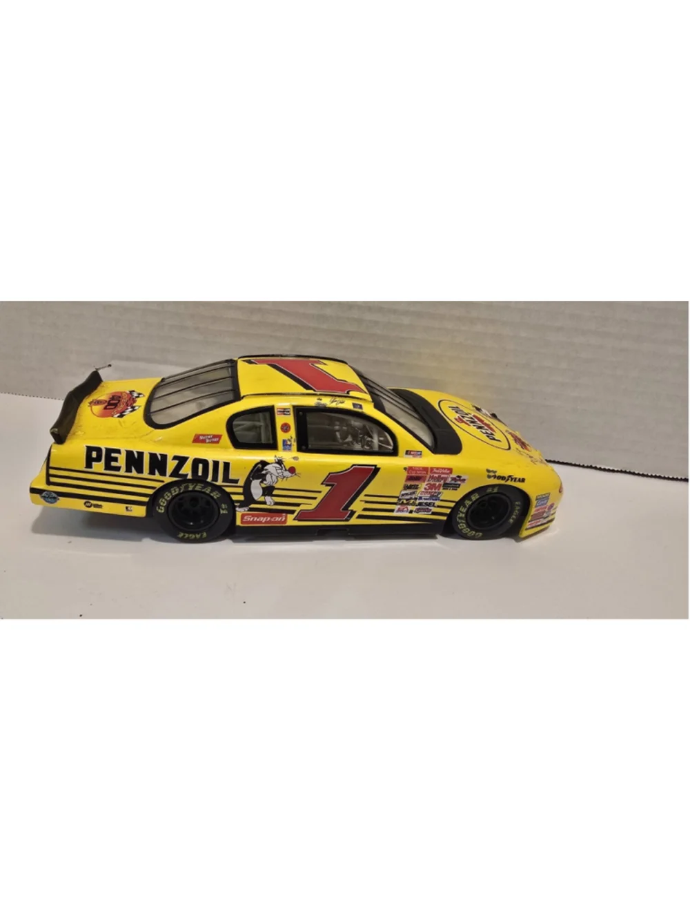 Racing Champions: Action NASCAR Steve Park #1 Pennzoil Looney Tunes